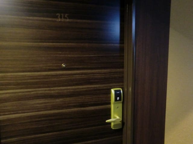 ハナホテル伊香保 客室ドアの写真