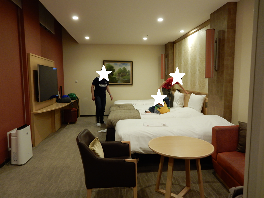 リッチモンドホテル東京目白のグレイスツインルームのベッドルーム全体写真