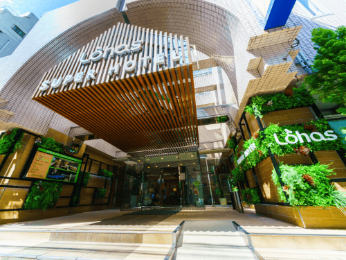 スーパーホテル　池袋駅北口　昼間に撮影した入口の写真