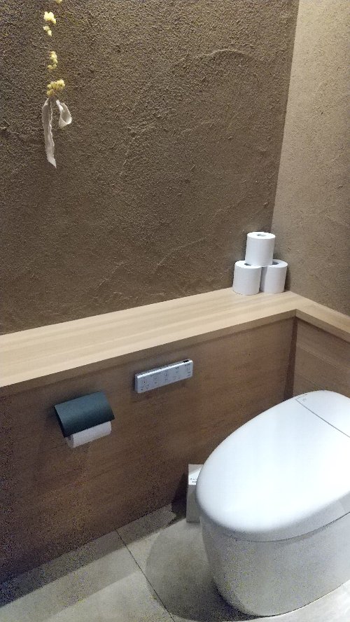 白根グレープガーデン　フルーツカフェ　トイレ内の写真